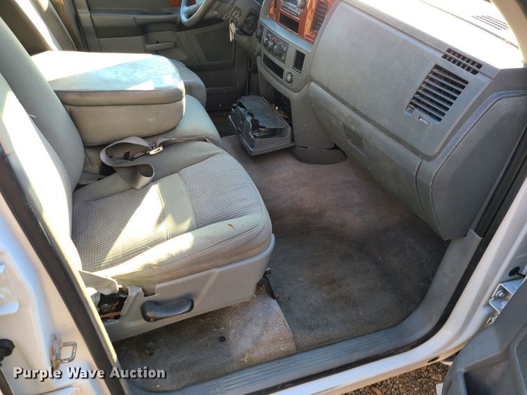 image for item JG9503 2006 Dodge Ram 1500  Quad Cab pickup truck