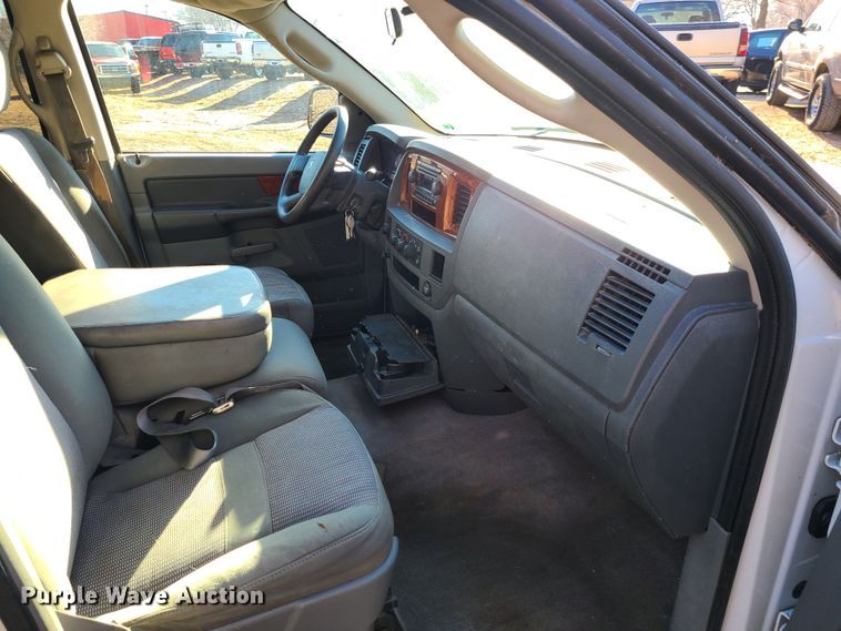 image for item JG9503 2006 Dodge Ram 1500  Quad Cab pickup truck