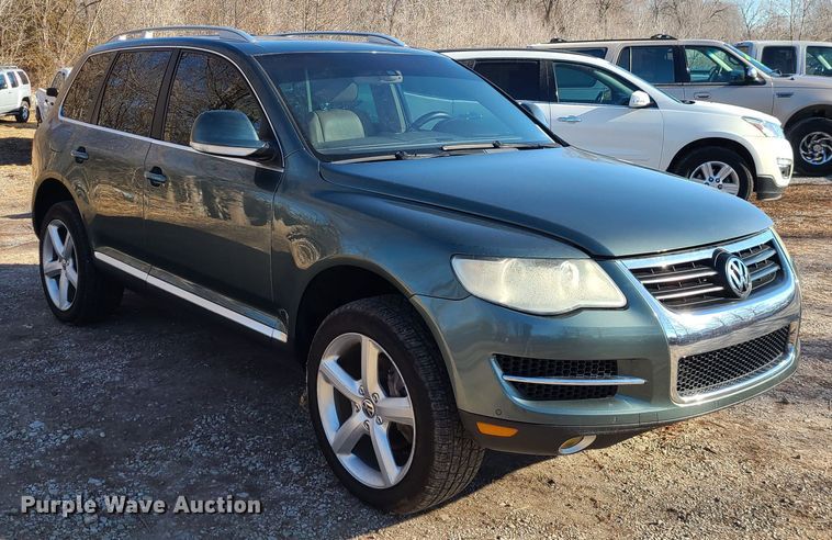 image for item JG9504 2008 Volkswagen Touareg  SUV