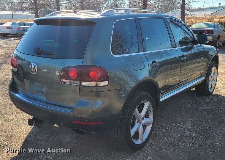 image for item JG9504 2008 Volkswagen Touareg  SUV