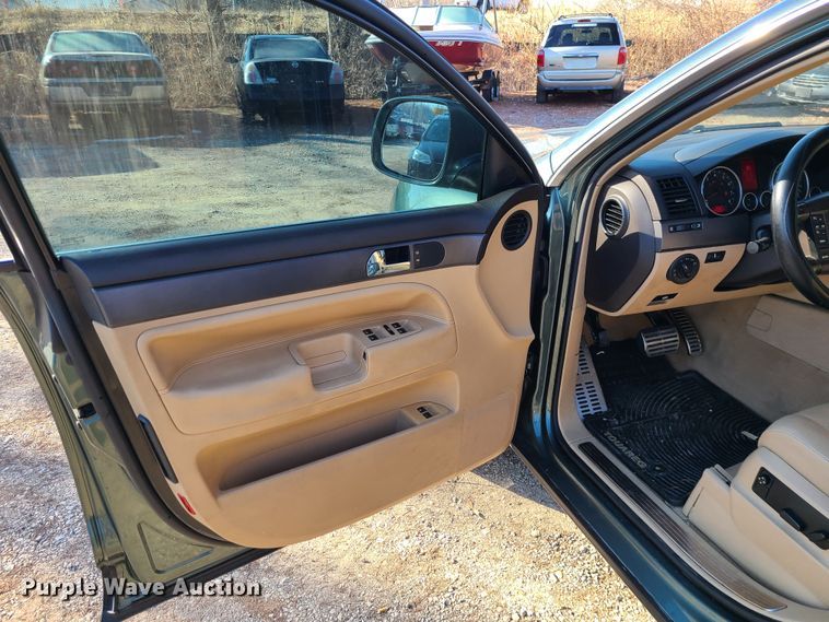 image for item JG9504 2008 Volkswagen Touareg  SUV