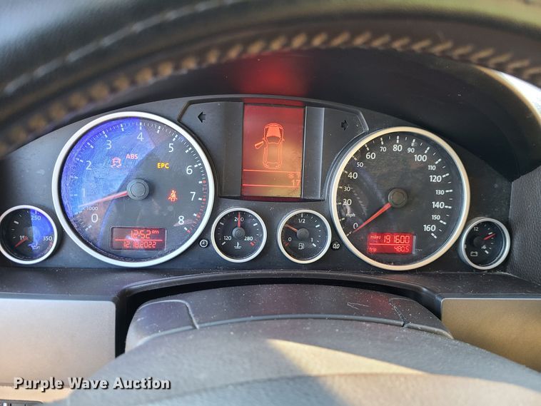 image for item JG9504 2008 Volkswagen Touareg  SUV