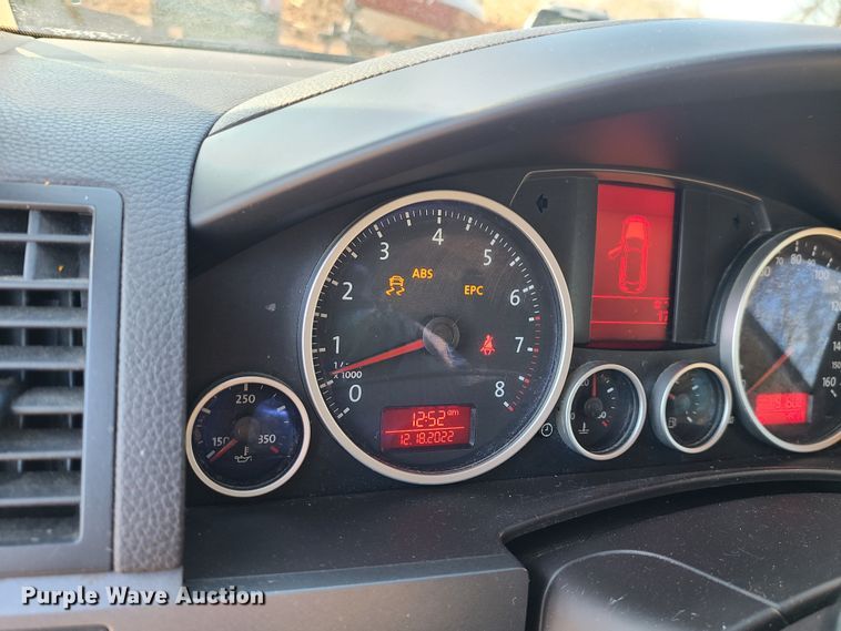 image for item JG9504 2008 Volkswagen Touareg  SUV