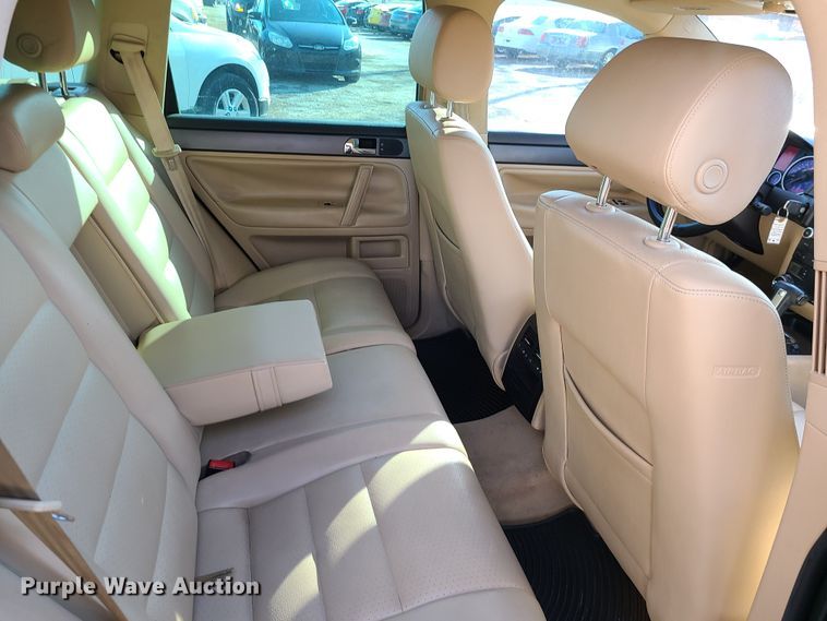 image for item JG9504 2008 Volkswagen Touareg  SUV