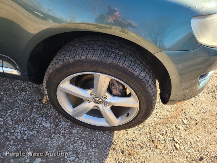 image for item JG9504 2008 Volkswagen Touareg  SUV