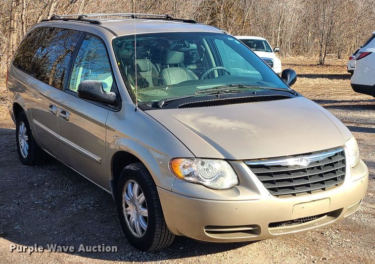 image for item JG9506 2006 Chrysler Town & Country Touring  van