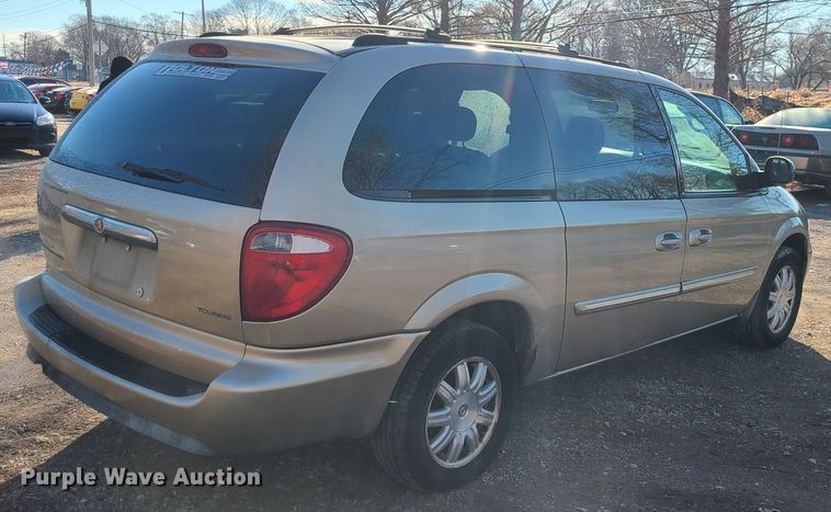 image for item JG9506 2006 Chrysler Town & Country Touring  van