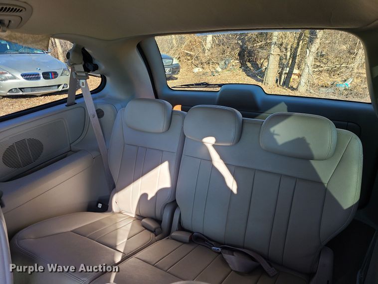 image for item JG9506 2006 Chrysler Town & Country Touring  van