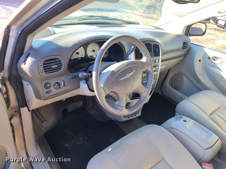 image for item JG9506 2006 Chrysler Town & Country Touring  van