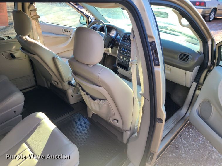 image for item JG9506 2006 Chrysler Town & Country Touring  van