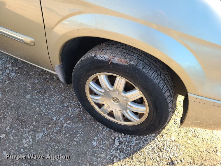 image for item JG9506 2006 Chrysler Town & Country Touring  van