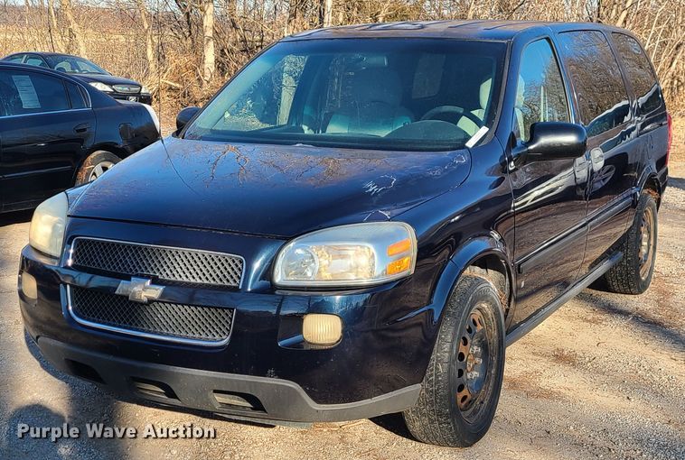 image for item JG9509 2007 Chevrolet Uplander LS  van