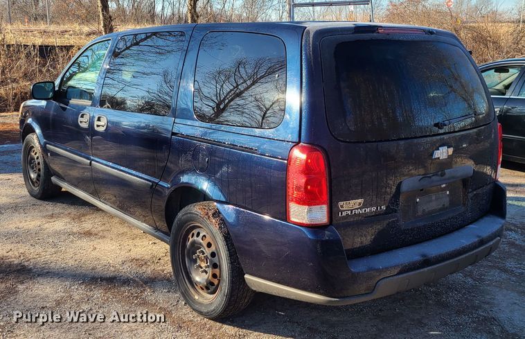 image for item JG9509 2007 Chevrolet Uplander LS  van