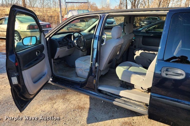 image for item JG9509 2007 Chevrolet Uplander LS  van