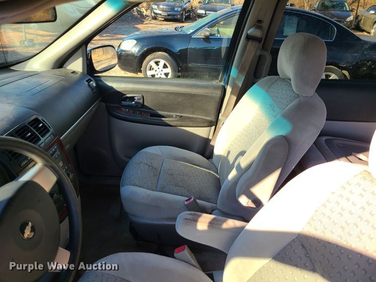 image for item JG9509 2007 Chevrolet Uplander LS  van