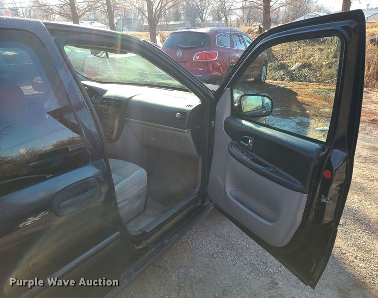 image for item JG9509 2007 Chevrolet Uplander LS  van