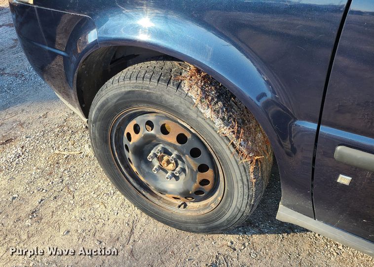 image for item JG9509 2007 Chevrolet Uplander LS  van