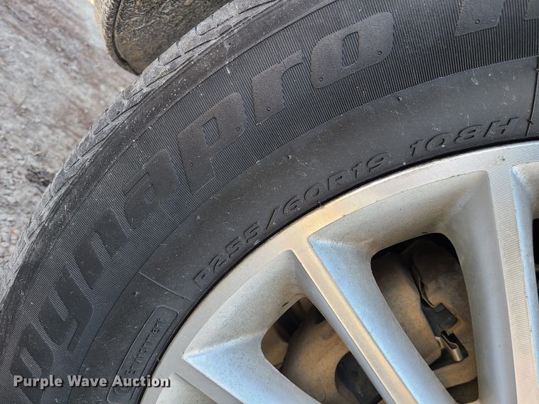 image for item JG9511 2010 Buick Enclave CXL  SUV