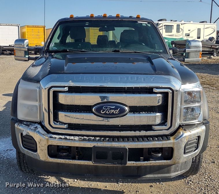 image for item JK9199 2015 Ford F450 Super Duty XLT  Crew Cab truck cab and chassis