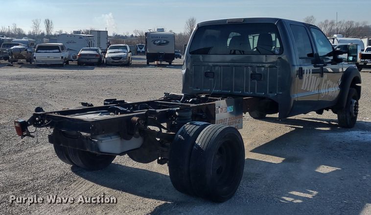 image for item JK9199 2015 Ford F450 Super Duty XLT  Crew Cab truck cab and chassis