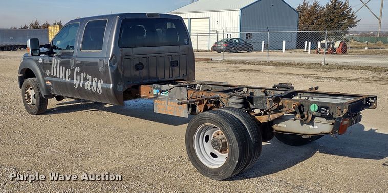image for item JK9199 2015 Ford F450 Super Duty XLT  Crew Cab truck cab and chassis