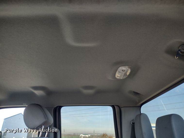 image for item JK9199 2015 Ford F450 Super Duty XLT  Crew Cab truck cab and chassis