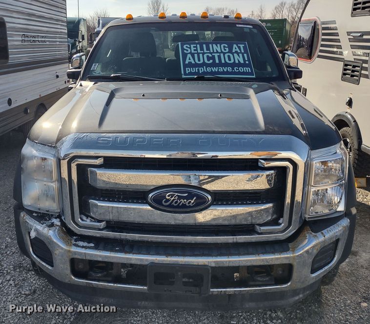 image for item JK9199 2015 Ford F450 Super Duty XLT  Crew Cab truck cab and chassis