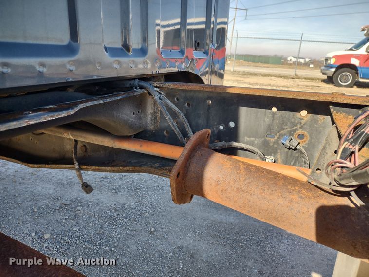 image for item JK9199 2015 Ford F450 Super Duty XLT  Crew Cab truck cab and chassis