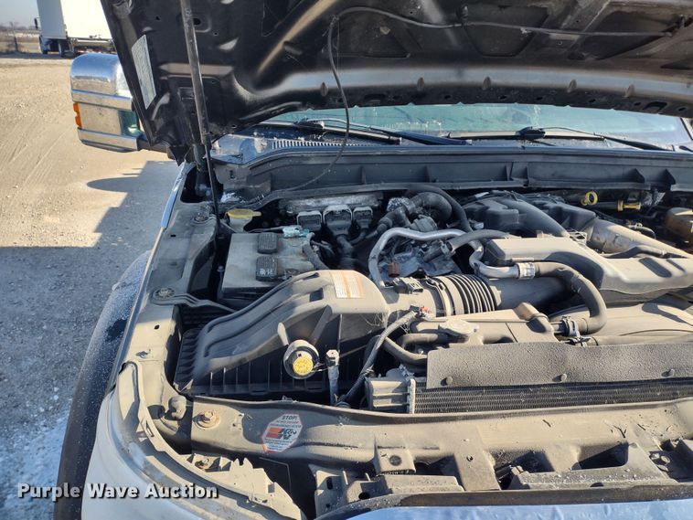 image for item JK9199 2015 Ford F450 Super Duty XLT  Crew Cab truck cab and chassis