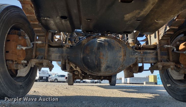 image for item JK9199 2015 Ford F450 Super Duty XLT  Crew Cab truck cab and chassis