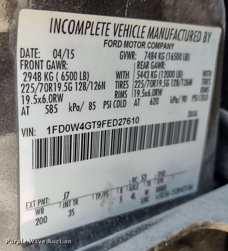 image for item JK9199 2015 Ford F450 Super Duty XLT  Crew Cab truck cab and chassis