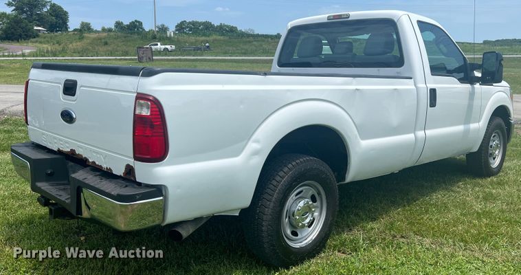 image for item JM9257 2013 Ford F350 Super Duty XL  pickup truck