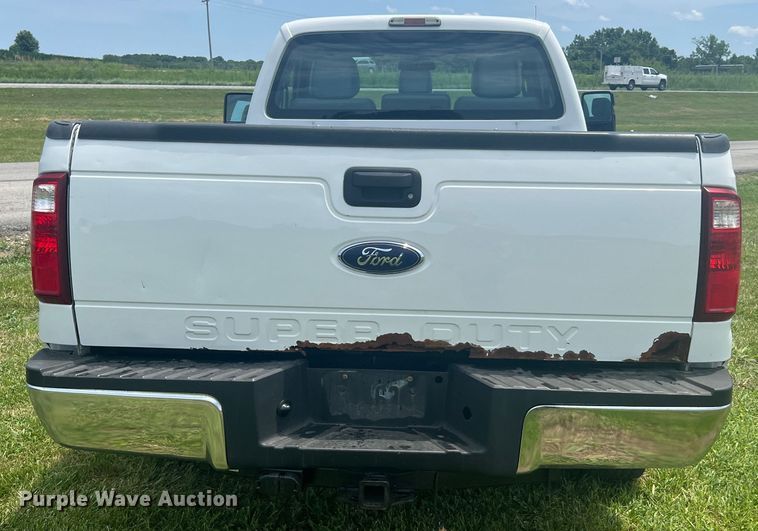 image for item JM9257 2013 Ford F350 Super Duty XL  pickup truck