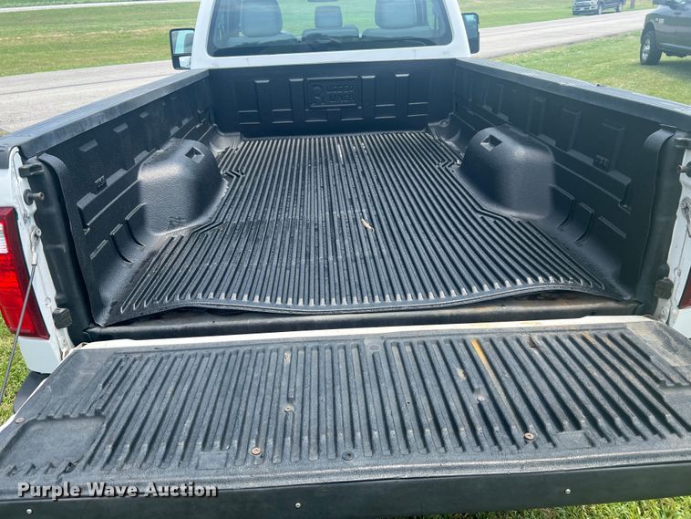 image for item JM9257 2013 Ford F350 Super Duty XL  pickup truck