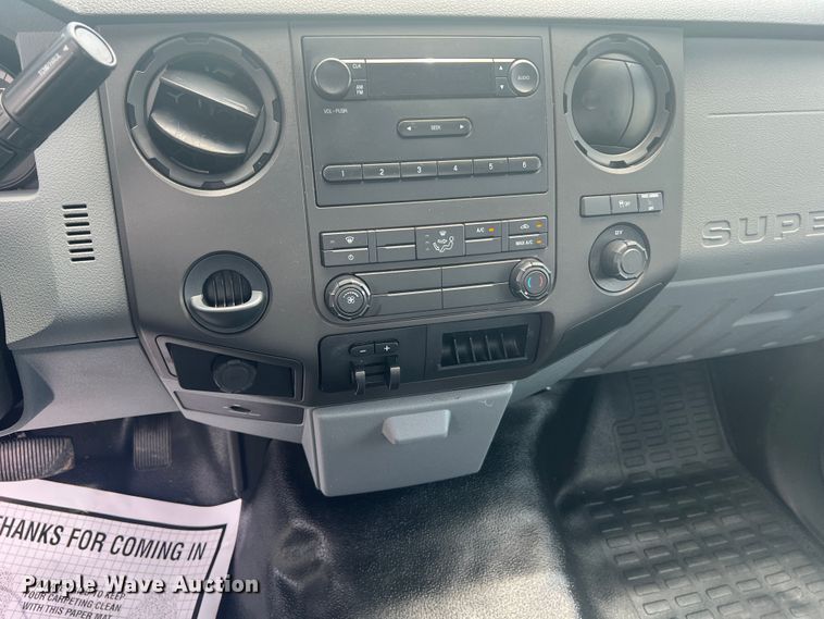 image for item JM9257 2013 Ford F350 Super Duty XL  pickup truck