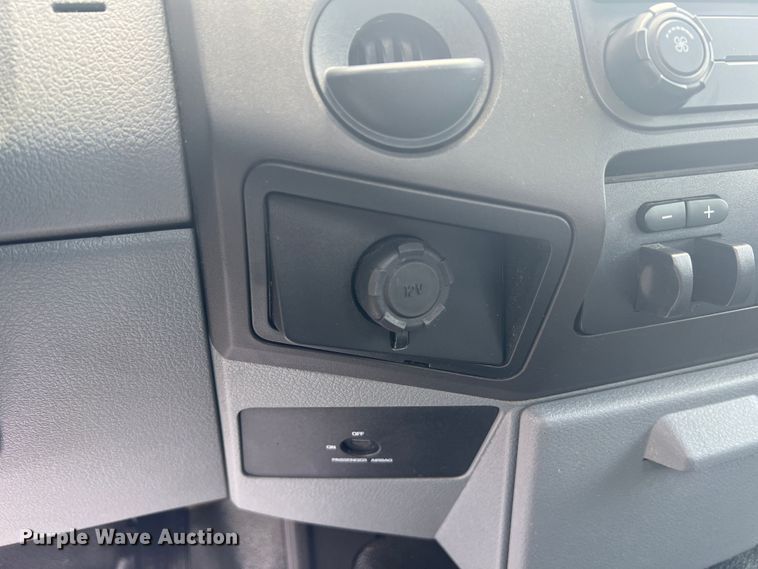 image for item JM9257 2013 Ford F350 Super Duty XL  pickup truck