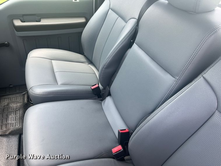 image for item JM9257 2013 Ford F350 Super Duty XL  pickup truck