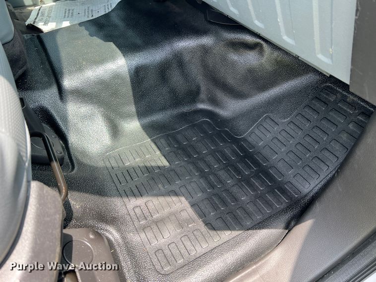 image for item JM9257 2013 Ford F350 Super Duty XL  pickup truck