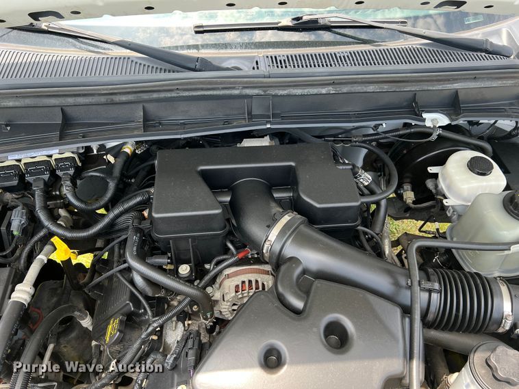 image for item JM9257 2013 Ford F350 Super Duty XL  pickup truck