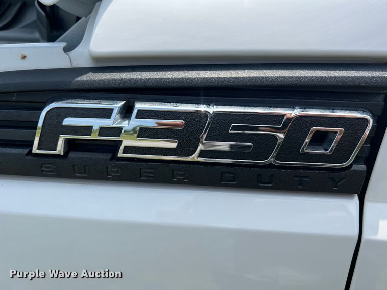 image for item JM9257 2013 Ford F350 Super Duty XL  pickup truck