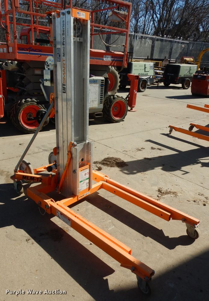 image for item JQ9770 Lift Smart Mini Pro MLM12  vertical lift