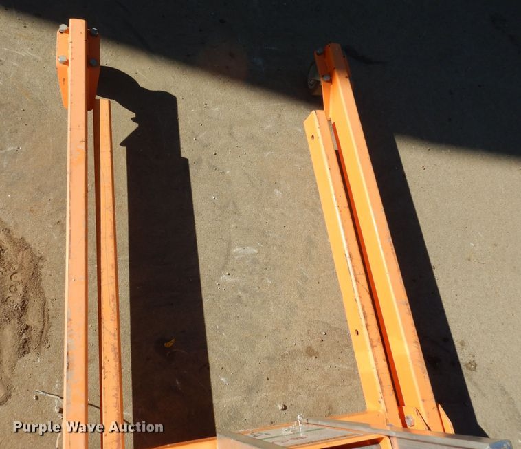 image for item JQ9770 Lift Smart Mini Pro MLM12  vertical lift