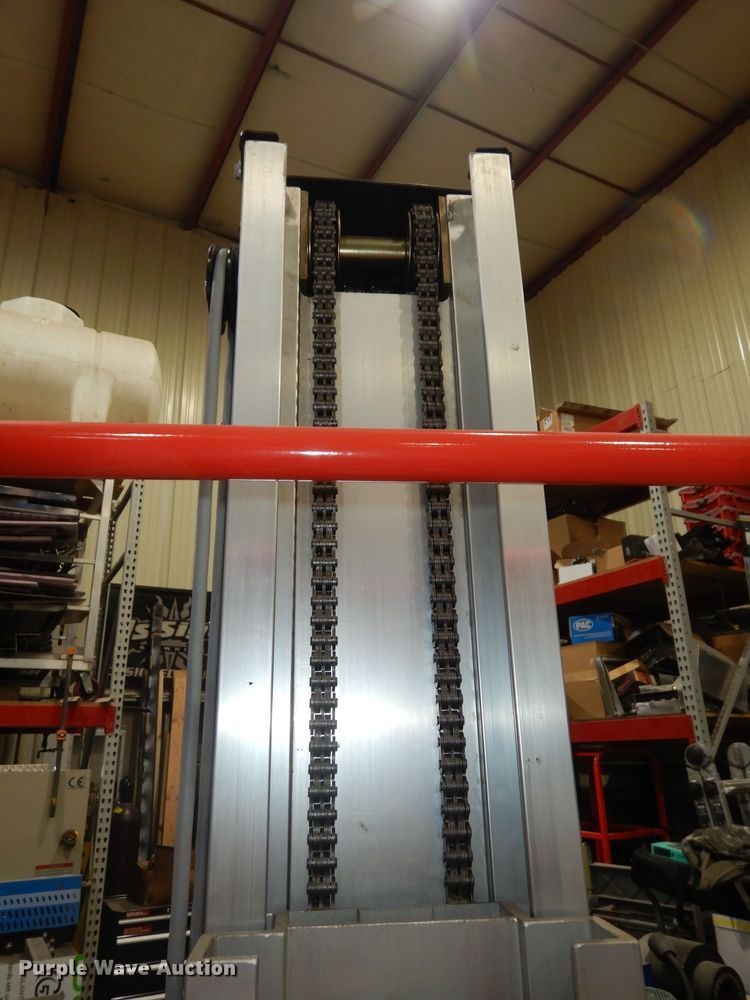 image for item JQ9808 Vertical lift