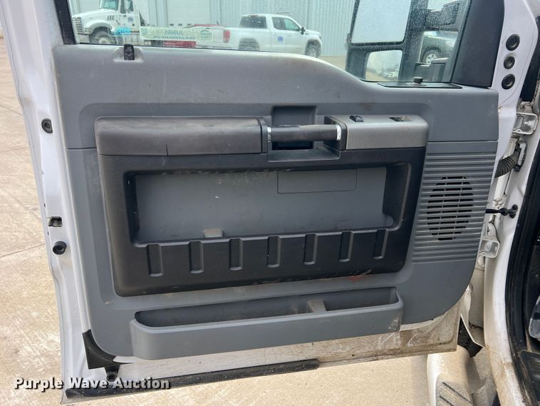 image for item JU9665 2016 Ford F250 Super Duty XLT  SuperCab pickup truck