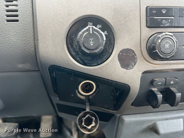 image for item JU9665 2016 Ford F250 Super Duty XLT  SuperCab pickup truck