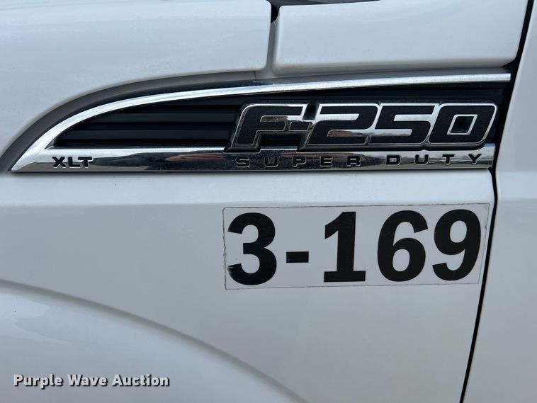 image for item JU9665 2016 Ford F250 Super Duty XLT  SuperCab pickup truck