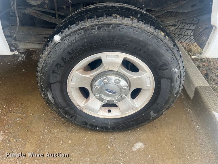 image for item JU9665 2016 Ford F250 Super Duty XLT  SuperCab pickup truck