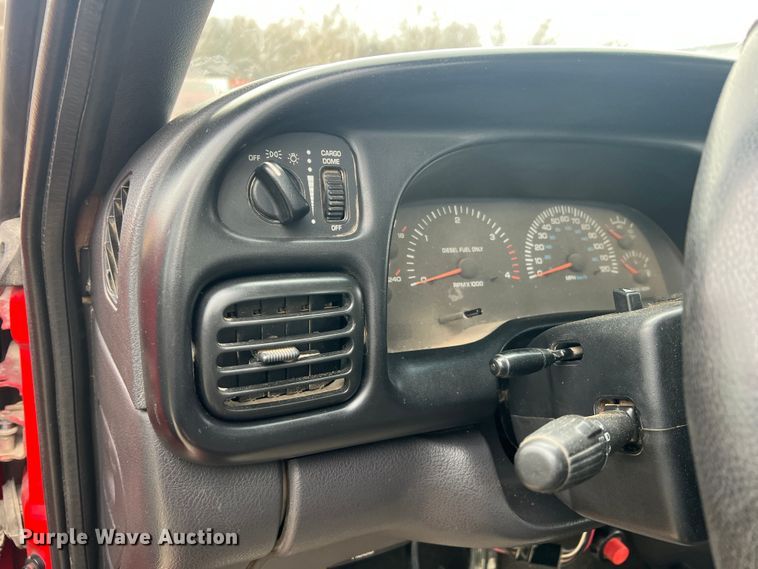 image for item JU9671 2001 Dodge Ram 3500 SLT Laramie  flatbed pickup truck