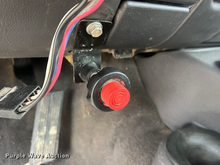 image for item JU9671 2001 Dodge Ram 3500 SLT Laramie  flatbed pickup truck