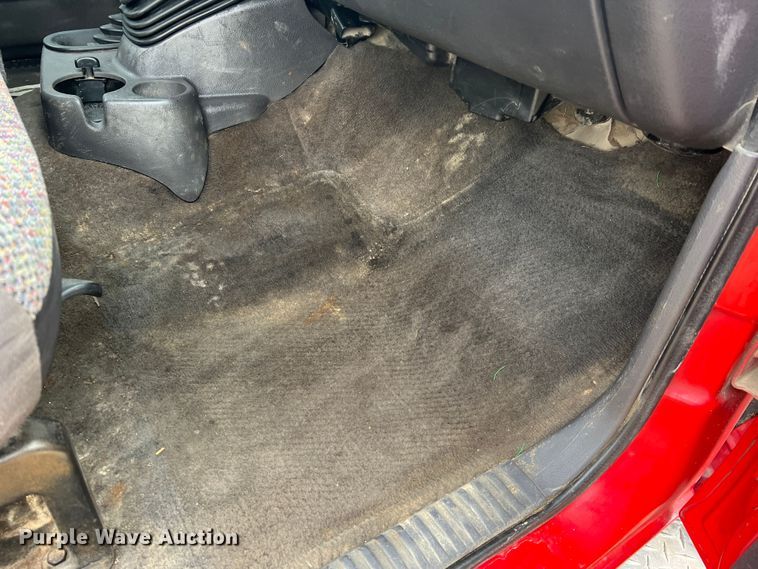 image for item JU9671 2001 Dodge Ram 3500 SLT Laramie  flatbed pickup truck